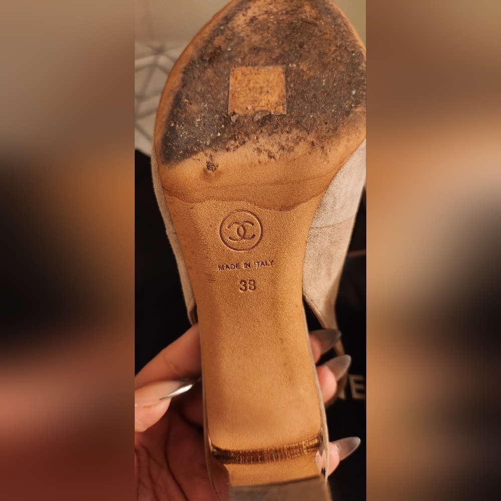 Chanel shoes - Picture 3 of 5